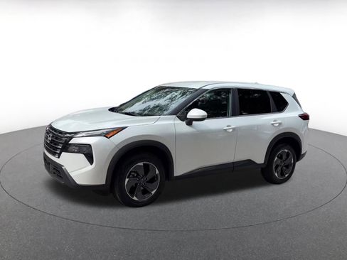 Used 2025 Nissan Rogue SV FWD image 8