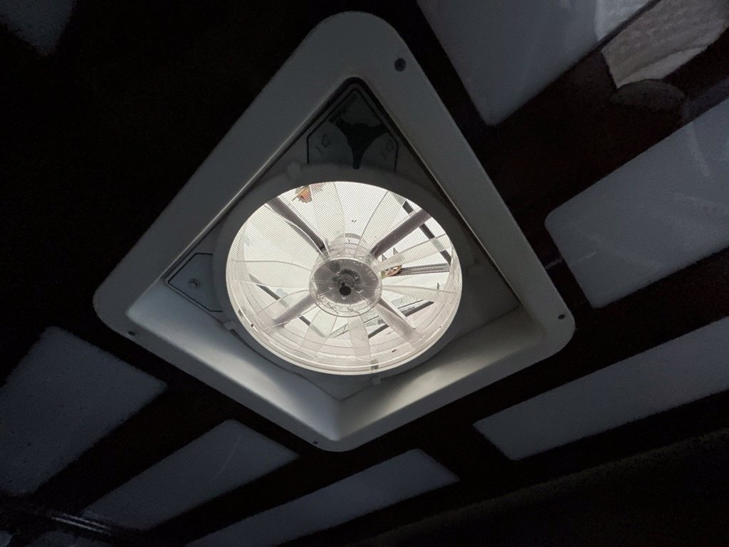 Used 2020 Mercedes-Benz Sprinter 3500 image 18