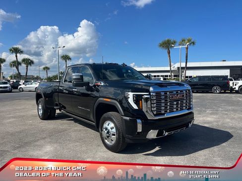 New 2026 GMC Sierra 3500 Denali w/ Denali Reserve Package image 2