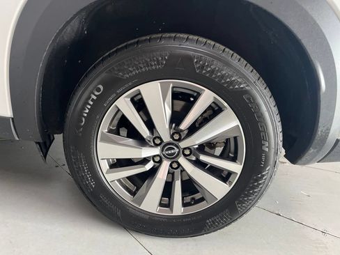 Used 2026 Nissan Pathfinder SL AWD/4WD image 15