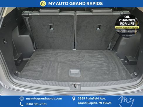 Used 2025 Volkswagen Atlas SE AWD/4WD image 24