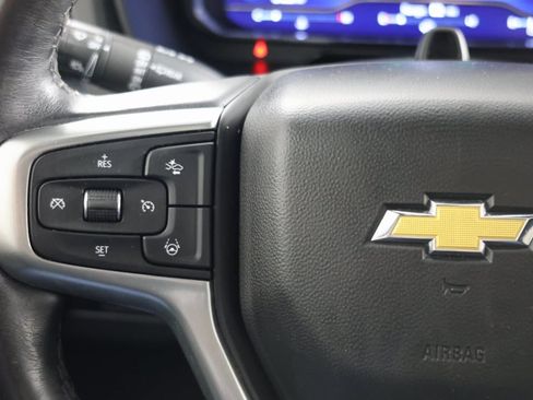 Used 2023 Chevrolet Suburban Premier w/ Advanced Technology Package image 31