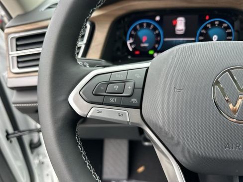 New 2026 Volkswagen Atlas SE image 17