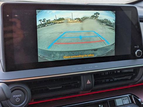 Used 2026 Toyota Prius Plug-In Hybrid image 19