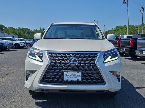 Used 2023 Lexus GX 460 Premium w/ Premium Package AWD/4WD image 2
