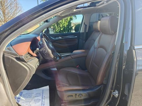 Used 2019 Buick Enclave Avenir w/ Avenir Technology Package image 10