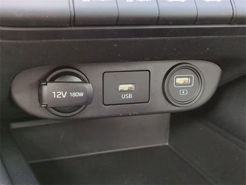 Used 2022 Hyundai Elantra SEL image 20