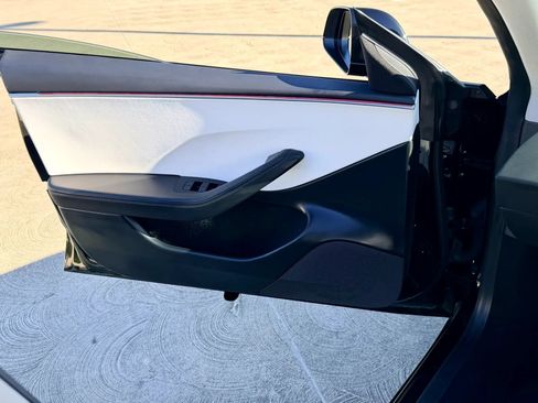 Used 2024 Tesla Model 3 Standard Range RWD image 49