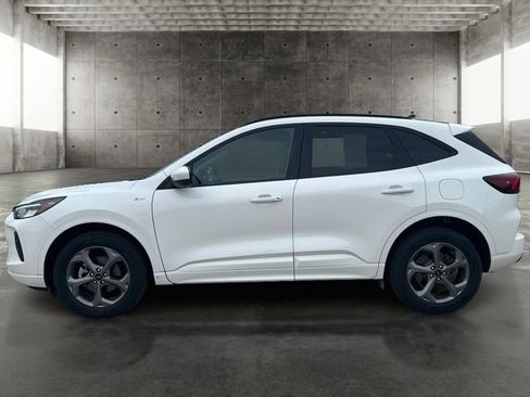 Used 2023 Ford Escape ST-Line Select w/ Tech Pack #2 AWD/4WD image 8