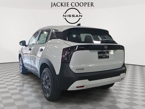 New 2027 Nissan Kicks S FWD image 7