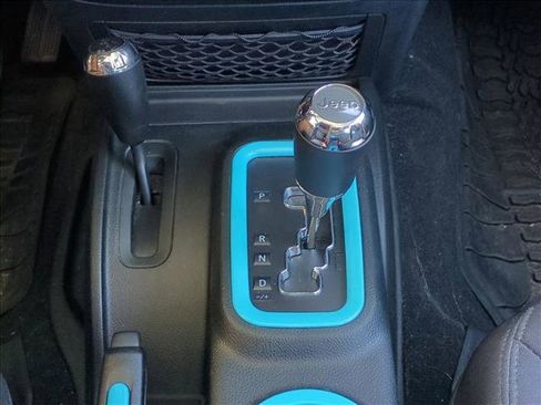 Used 2018 Jeep Wrangler Unlimited Sport w/ Connectivity Group image 10