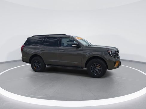 Used 2026 Ford Expedition Tremor AWD/4WD image 2