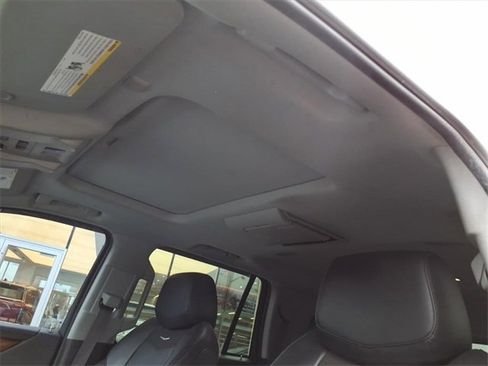 Used 2016 Cadillac Escalade Luxury image 14