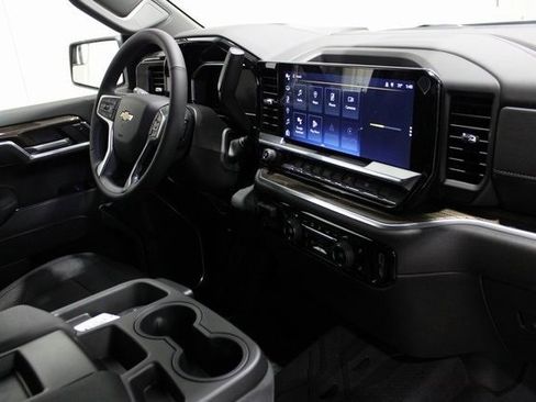 New 2026 Chevrolet Silverado 1500 LT w/ LPO, Dark Essentials Package image 30