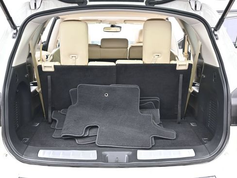 Used 2019 INFINITI QX60 Luxe w/ Essential Package FWD image 37