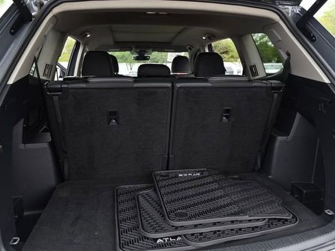 Certified 2025 Volkswagen Atlas SEL Premium R-Line image 26