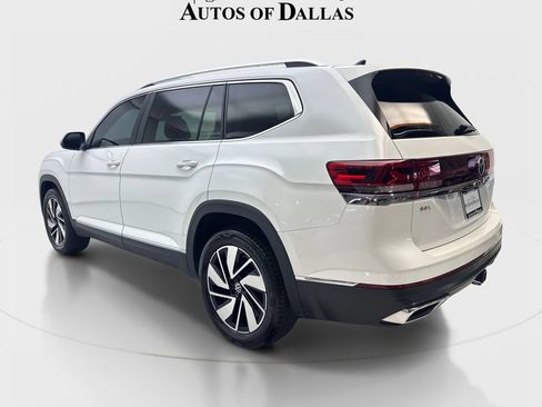 Used 2025 Volkswagen Atlas SEL AWD/4WD image 9