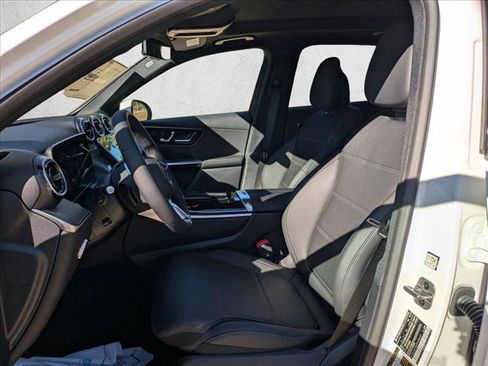 Certified 2026 Mercedes-Benz GLC 300 image 5