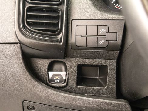 Used 2023 RAM ProMaster 2500 FWD image 18