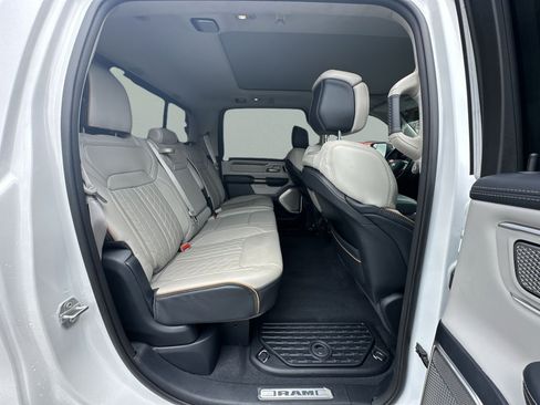 Used 2025 RAM 1500 Tungsten AWD/4WD image 34