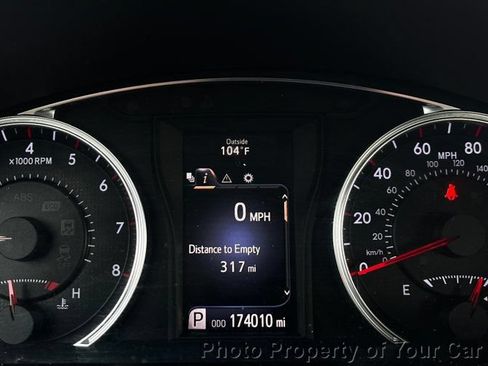Used 2016 Toyota Camry SE FWD image 22