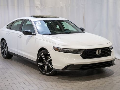 Used 2023 Honda Accord Sport image 1