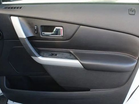 Used 2014 Ford Edge SEL w/ Equipment Group 205A image 22