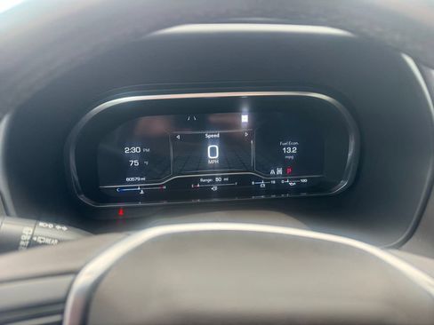Used 2022 GMC Yukon SLT w/ SLT Luxury Package AWD/4WD image 23