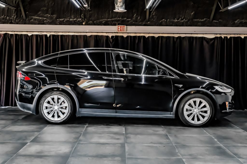 Used 2020 Tesla Model X Long Range AWD/4WD image 8