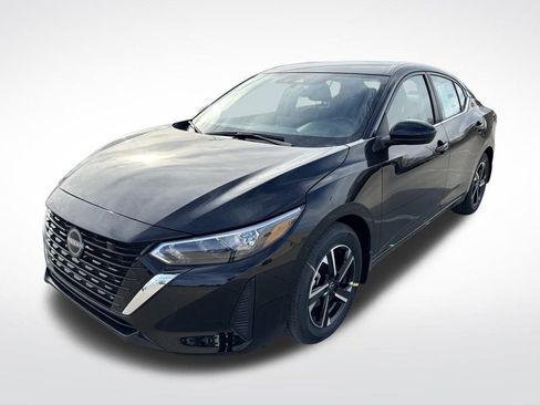 Used 2025 Nissan Sentra SV image 3