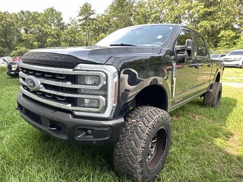Certified 2024 Ford F250 King Ranch w/ FX4 Off-Road Package AWD/4WD image 4