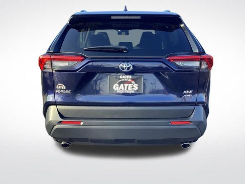 Used 2025 Toyota RAV4 XLE image 8