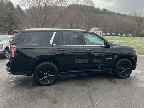 Used 2022 Chevrolet Tahoe High Country AWD/4WD image 11
