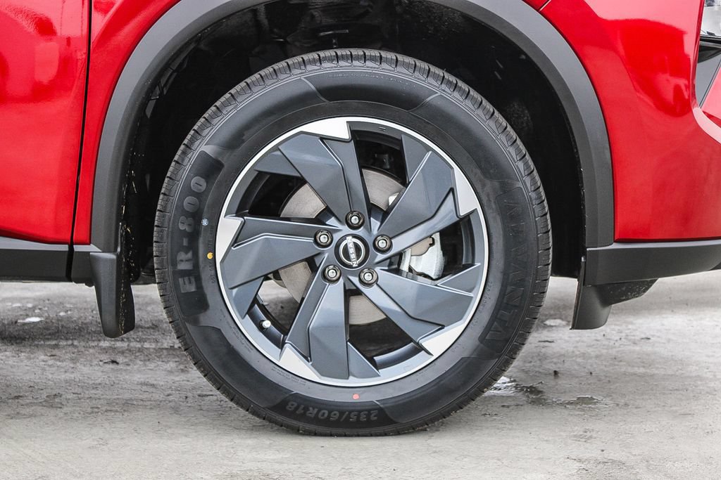 Used 2024 Nissan Rogue SV FWD image 11