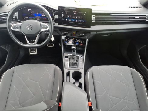 Used 2025 Volkswagen Jetta Sport FWD image 9