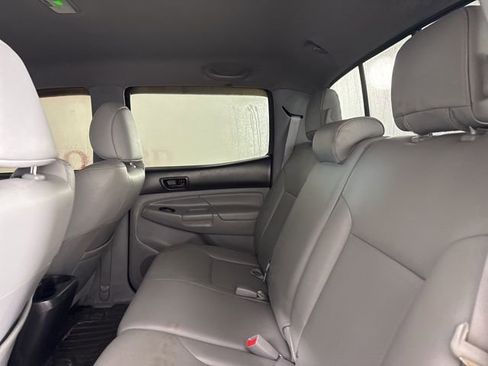 Used 2014 Toyota Tacoma 4x4 Double Cab image 13