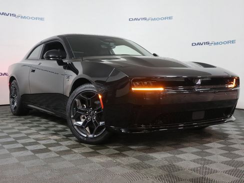 New 2025 Dodge Charger R/T w/ Quick Order Package 25M R/T image 2