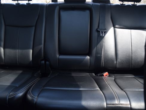 Used 2020 Ford F150 Lariat w/ Equipment Group 502A Luxury image 16