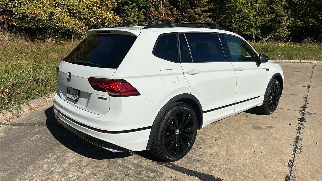 Used 2021 Volkswagen Tiguan SE R-Line AWD/4WD image 9