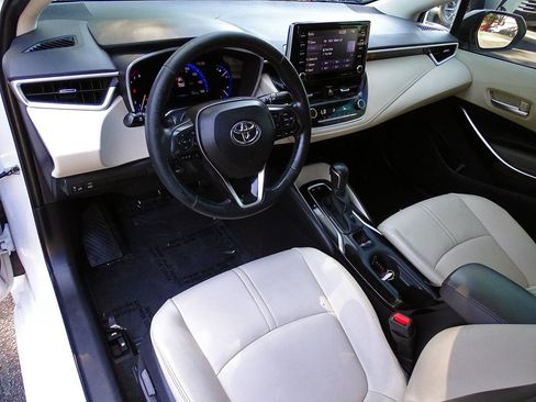 Used 2022 Toyota Corolla XLE FWD image 24