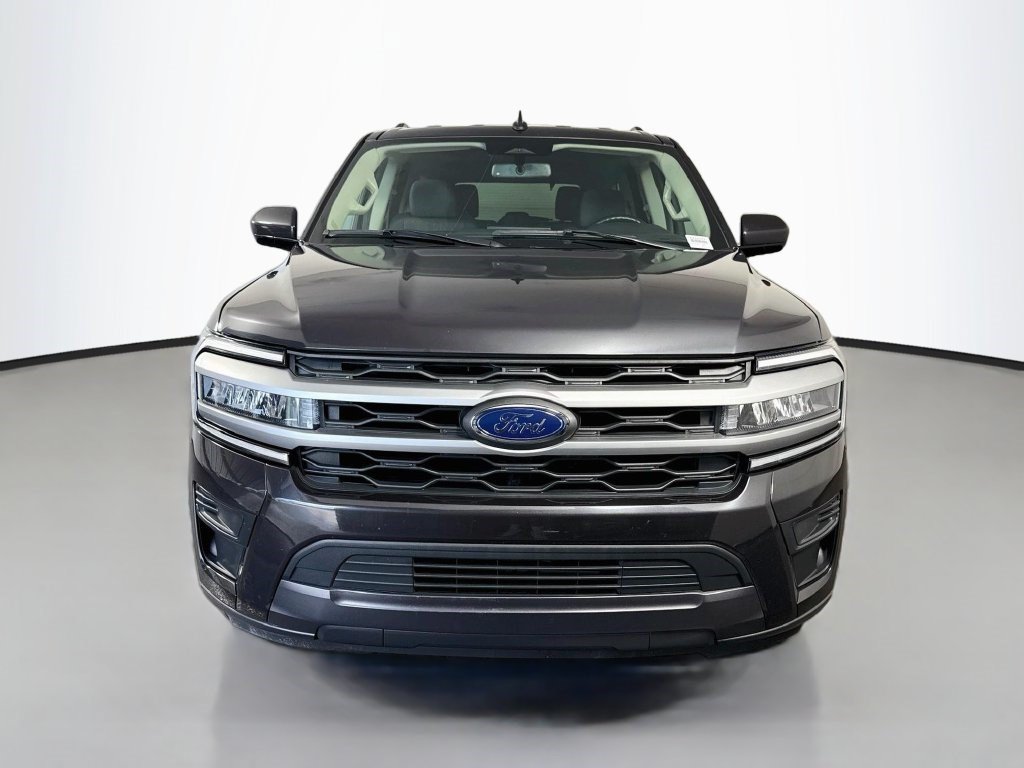 Used 2024 Ford Expedition XLT RWD image 2