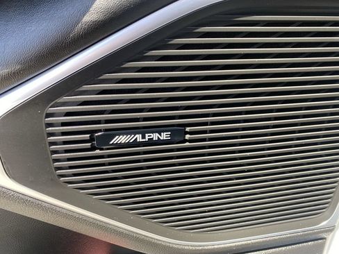 Used 2024 Jeep Wagoneer L Series II w/ Flexible Seating Group AWD/4WD image 24