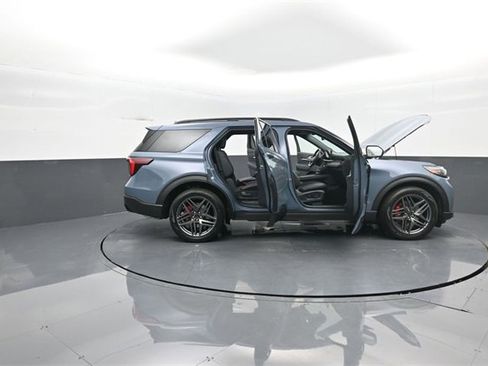 New 2026 Ford Explorer ST w/ Sun And Sound Package image 34