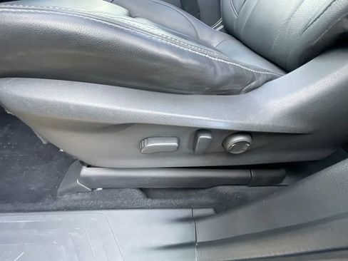 Used 2019 Subaru Ascent Limited w/ Popular Package #3 AWD/4WD image 14