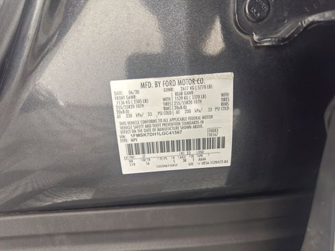 Used 2020 Ford Explorer XLT w/ Equipment Group 202A RWD image 13