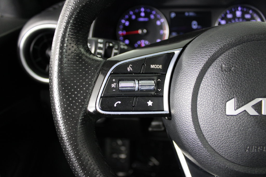 Used 2023 Kia Forte GT-Line w/ GT-Line Premium Package FWD image 23