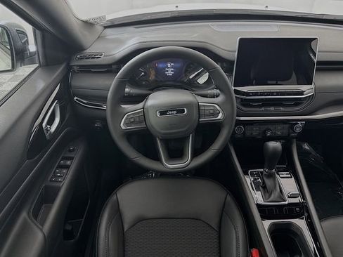 New 2026 Jeep Compass Latitude image 20