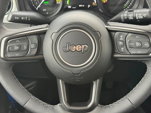 Used 2025 Jeep Wrangler Unlimited Sport S 4xe AWD/4WD image 12