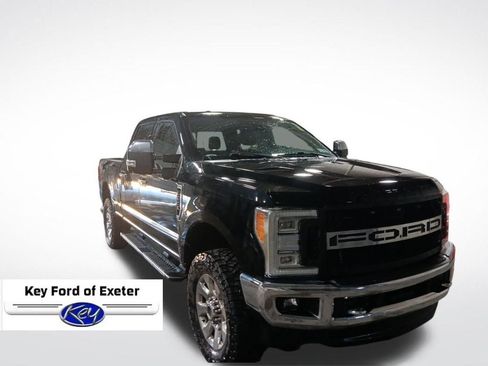 Used 2017 Ford F250 Lariat w/ Lariat Ultimate Package image 2