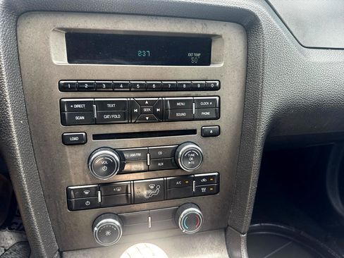 Used 2010 Ford Mustang Coupe image 31